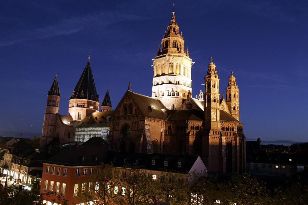 City-Hotel Neubrunnenhof マインツ エクステリア 写真